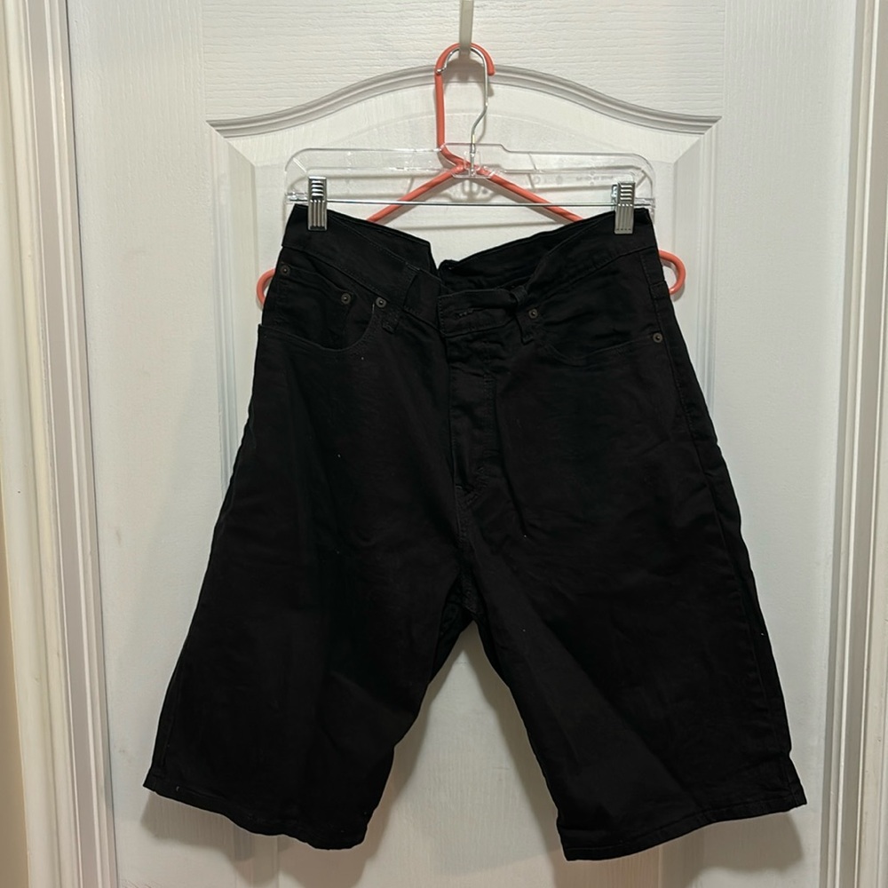 Levi’s black denim shorts size 32